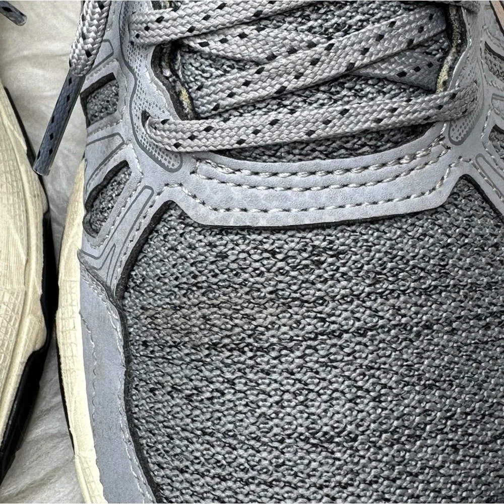 Asics Women’s Gel Venture Running Shoes Size 8 - Picture 11 of 14